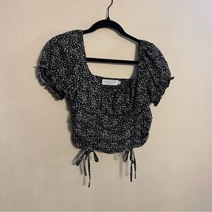 Elegant Black and White Floral Puff Sleeve Blouse